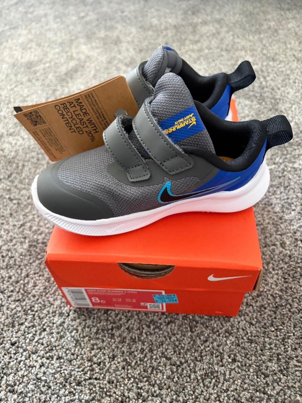 Brand new Nike shoes 8C
